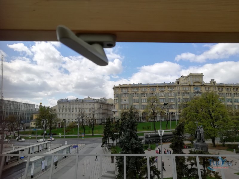 Вид из окна гостиницы Россия