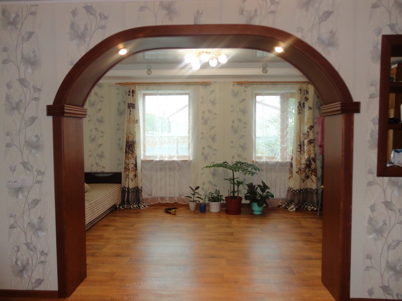 Перегородка из гипсокартона для зонирования комнаты