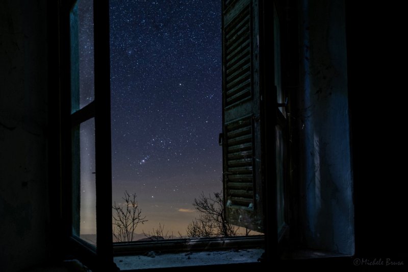 Ночное окно