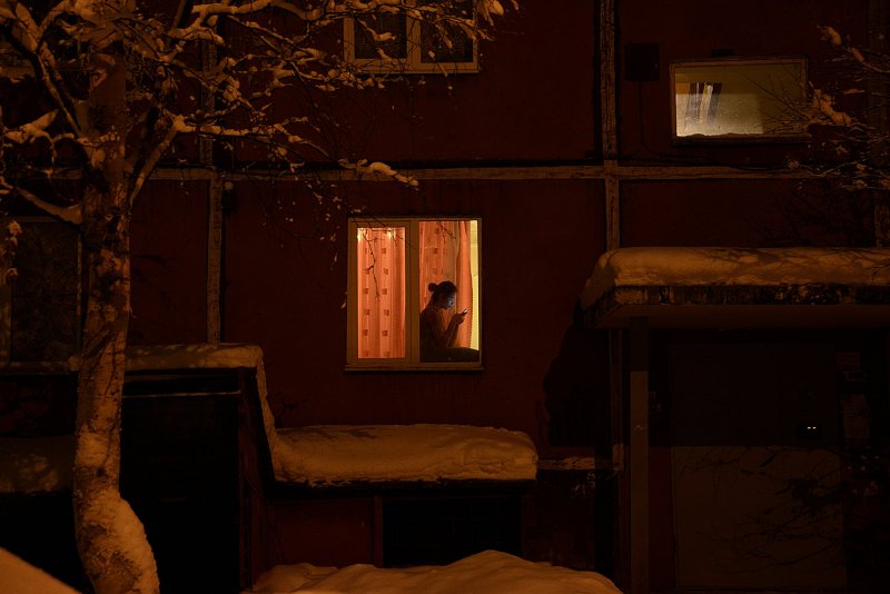 Отражение заката в окнах