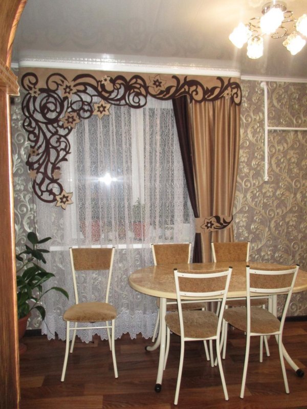Ажурные занавески на кух