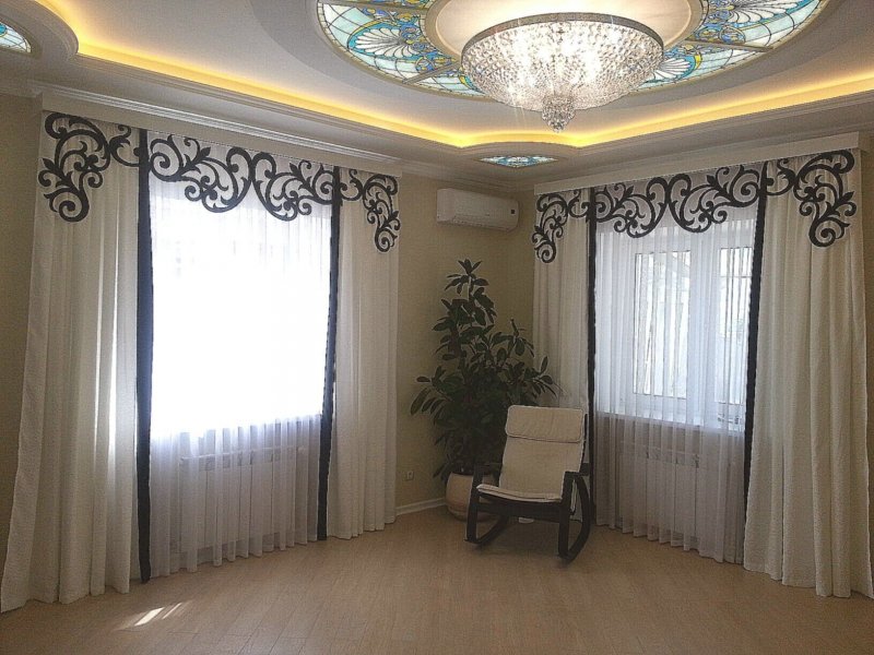 Фигурные ламбрекены