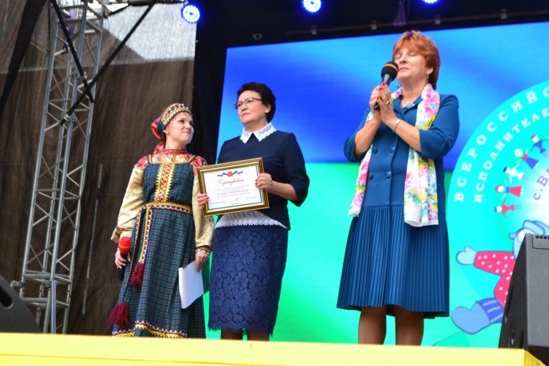 Завалинки в деревянном доме