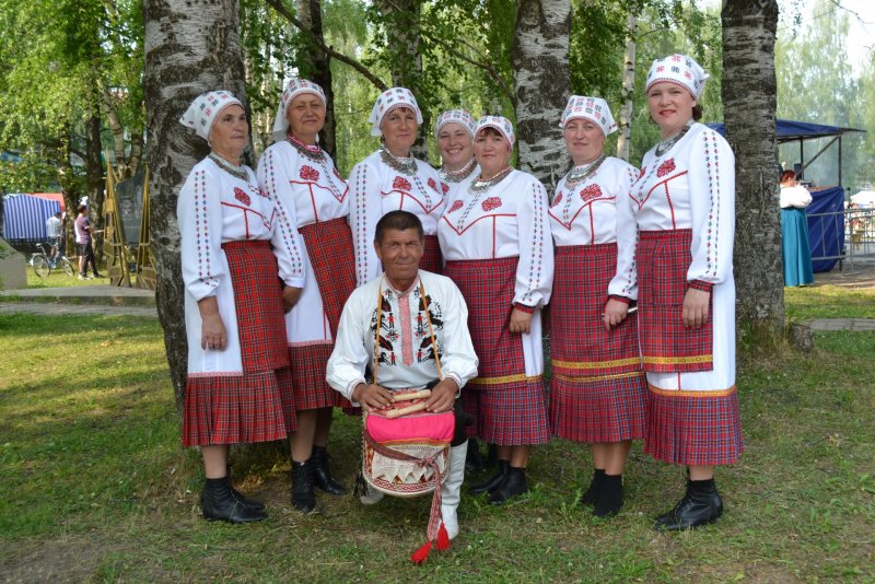 Завалинки в деревянном доме