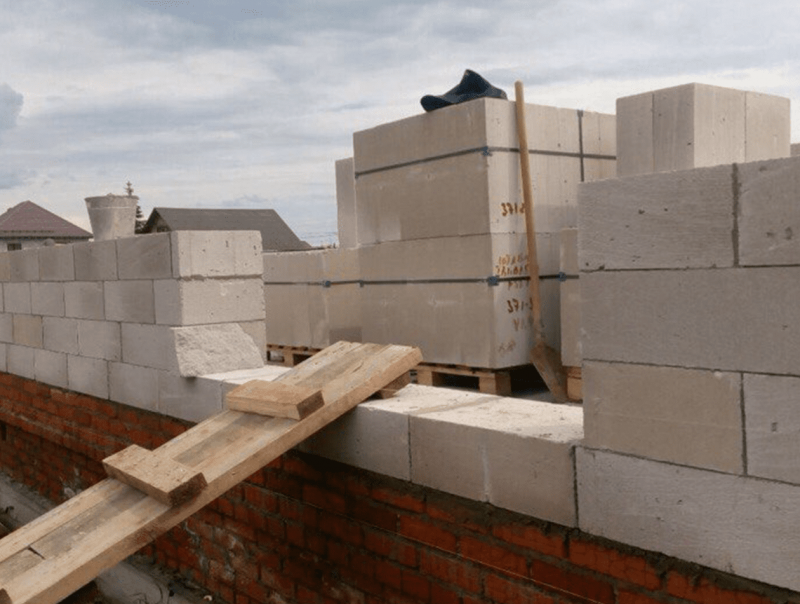Кладка из газобетонных блоков