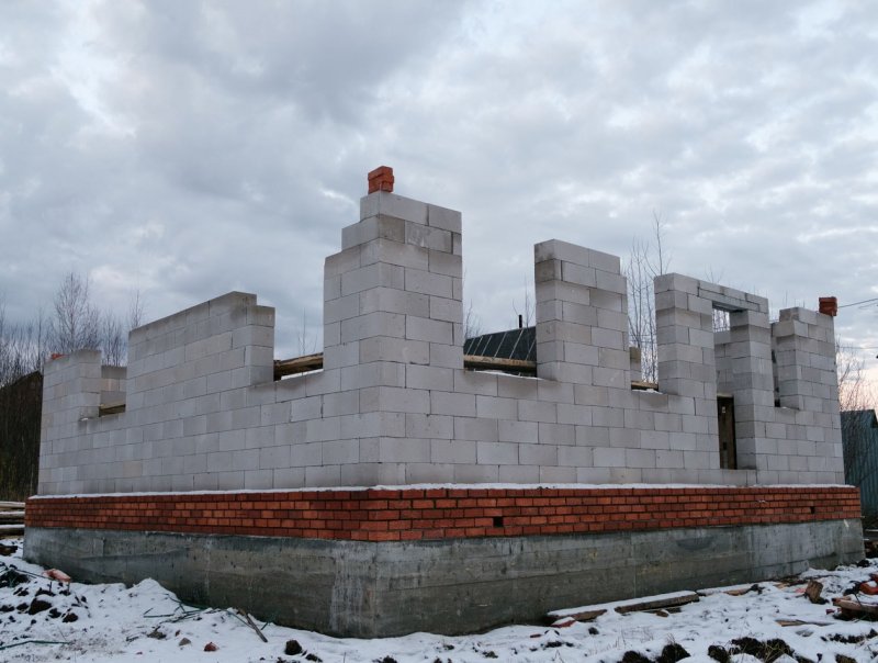 Недостроенный дом из газобетона