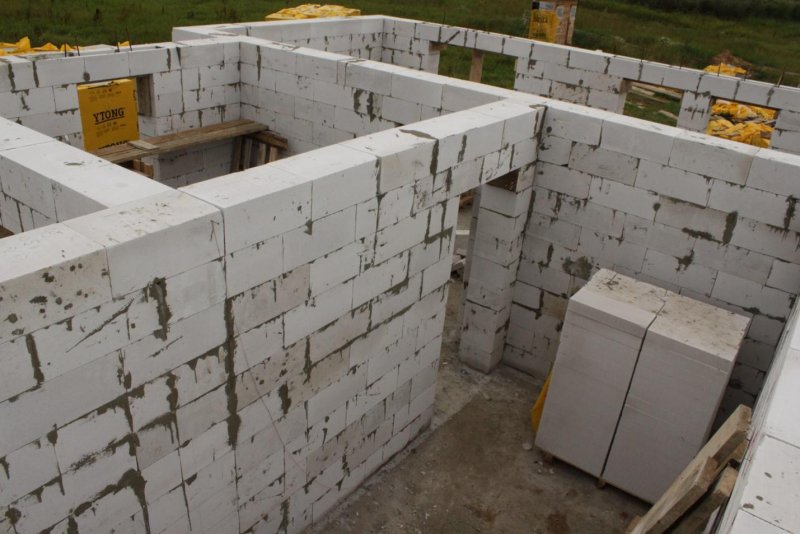 Стены из газобетонных блоко