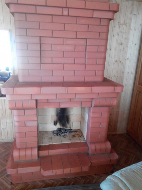 Камин из кирпича