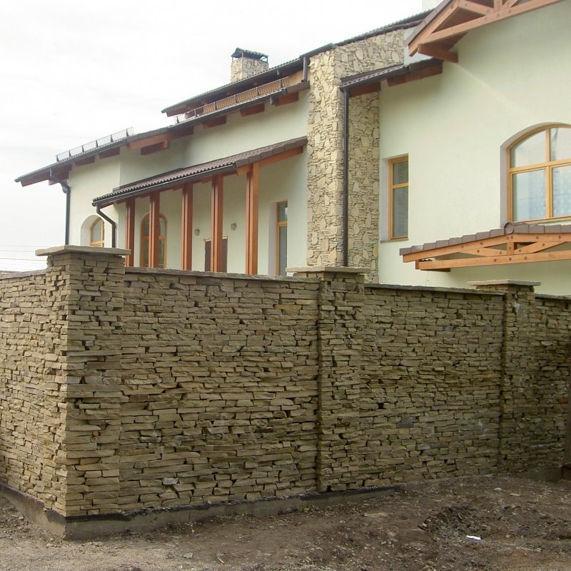 Домик из ракушечника