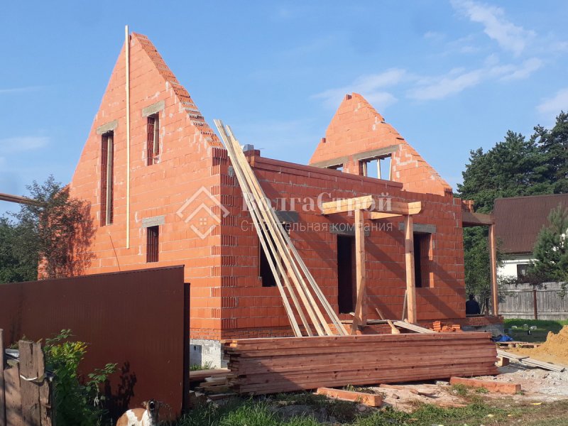 Фронтоны многощипцовой крыши