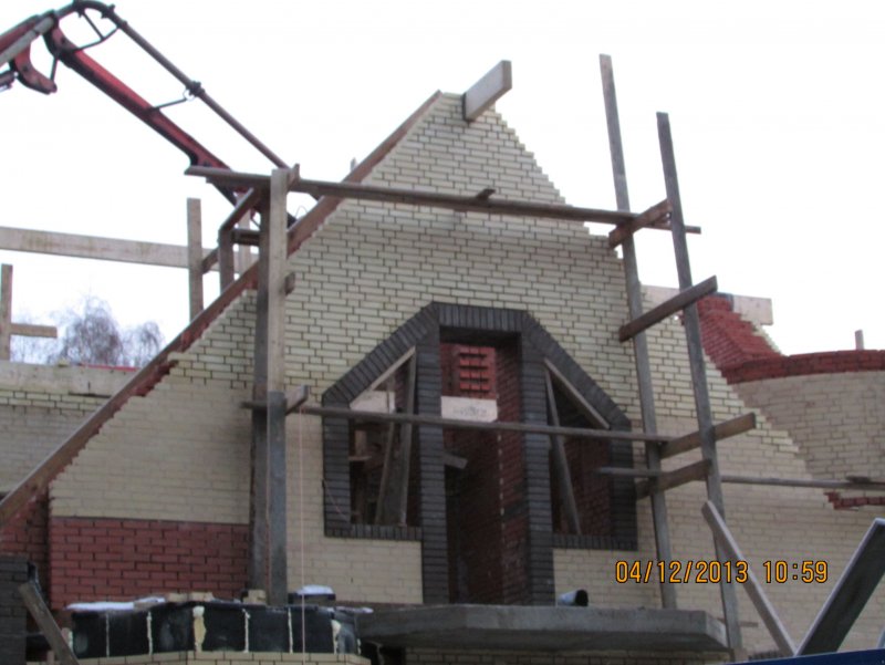 Кирпичный фронтон