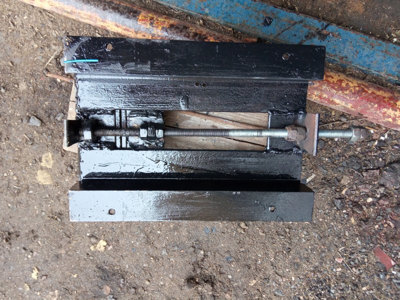 Тиски Mini AA vise f-9001