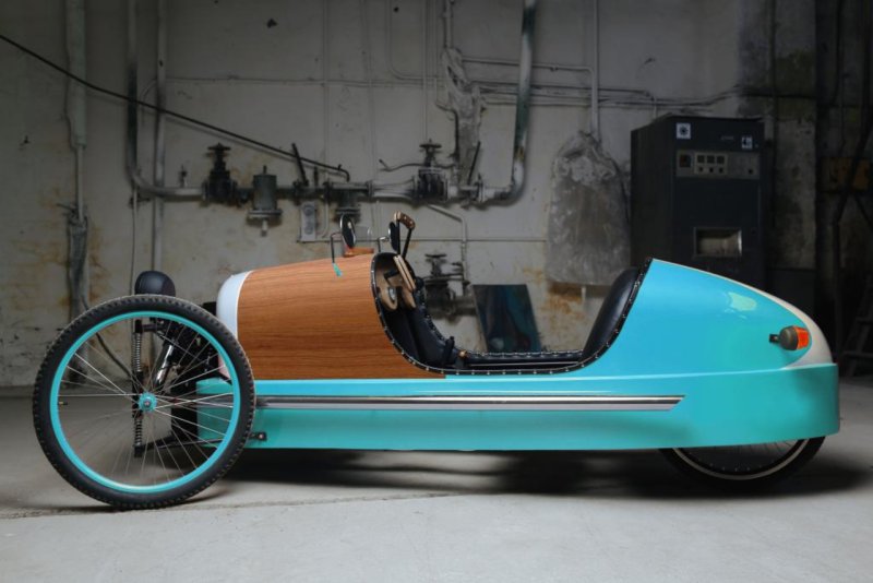 Педальный автомобиль picar
