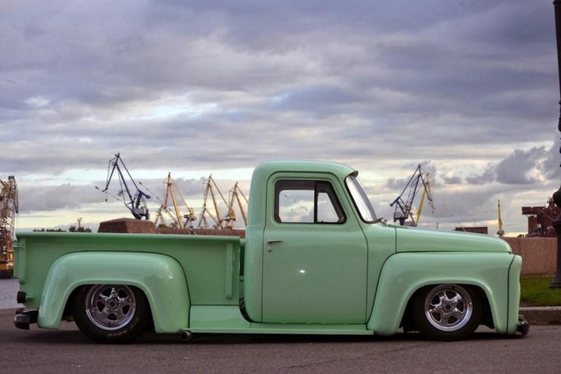 Ford пикап 1951 hotrod