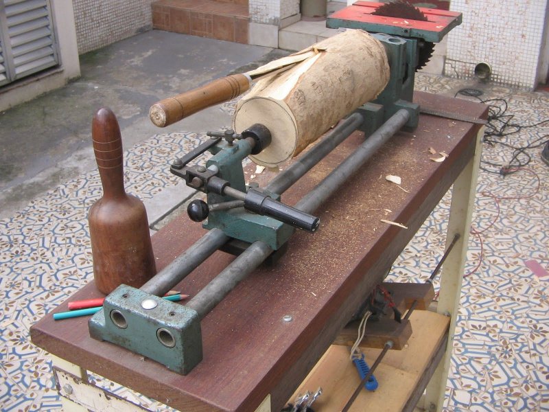 Токарный станок по дереву torno