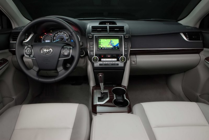 Toyota Camry 2011 XLE