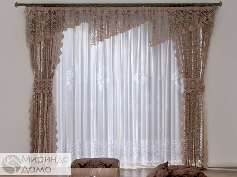 Тюлевые шторы для зала