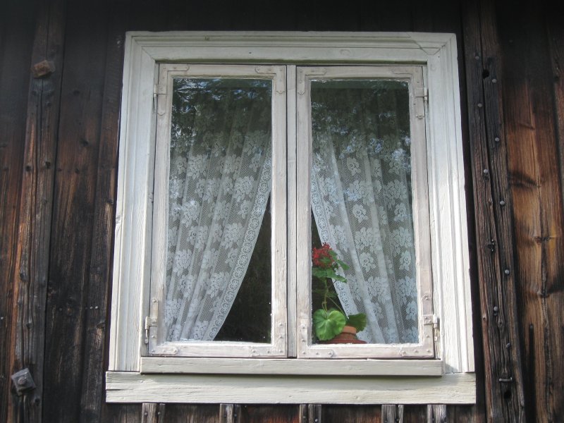 Окно с улицы