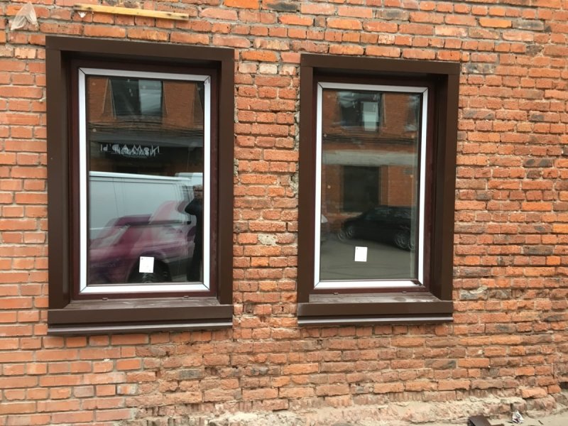 Вид из окна старого дома