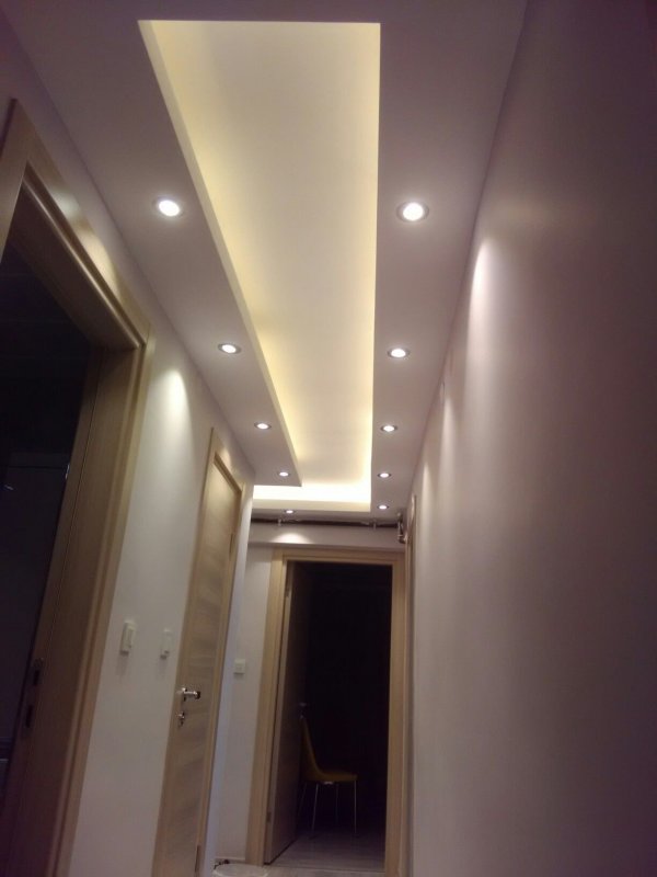 Потолок из гипсокартона для коридора