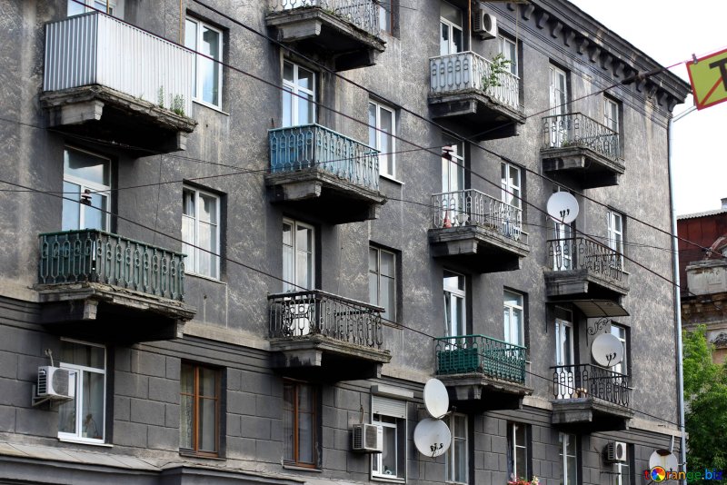 Балкон многоэтажки