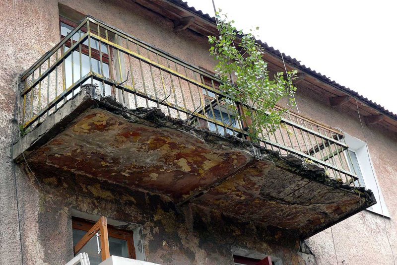 Старый балкон