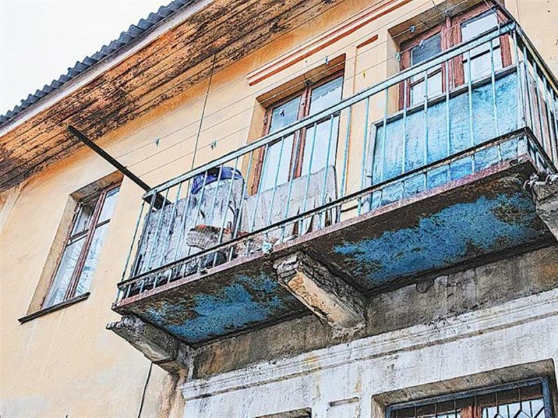 Старый балкон