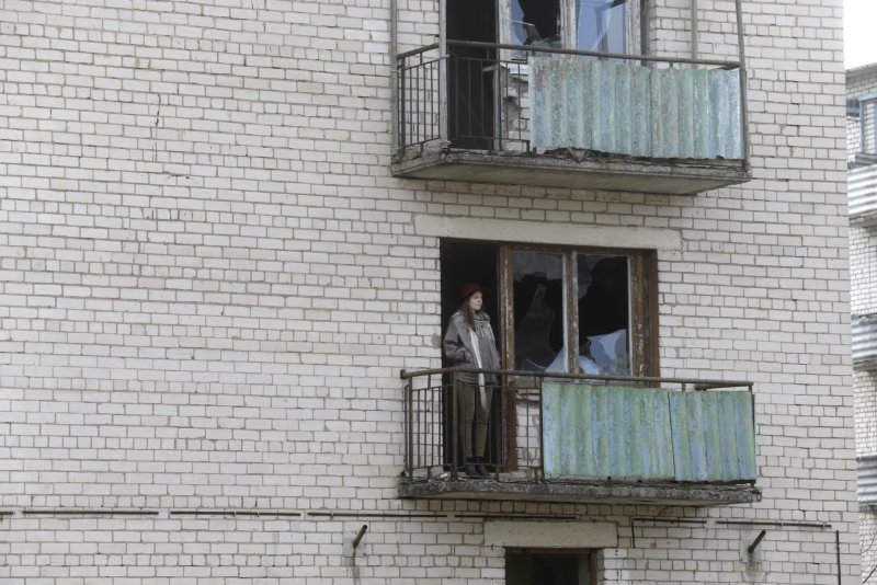Балкон снаружи старый