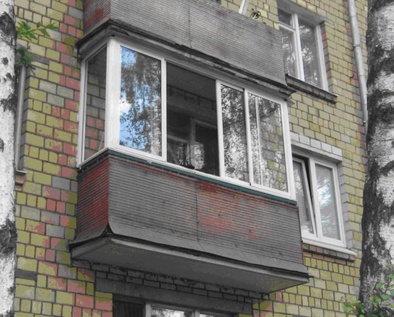 Балкон в пятиэтажке