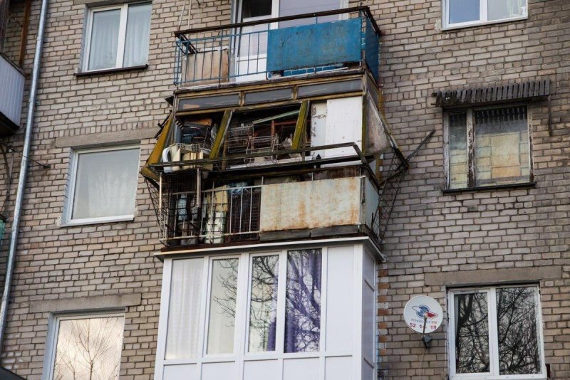 Заваленный балкон