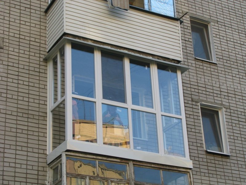 Остекление балконов в хрущевках