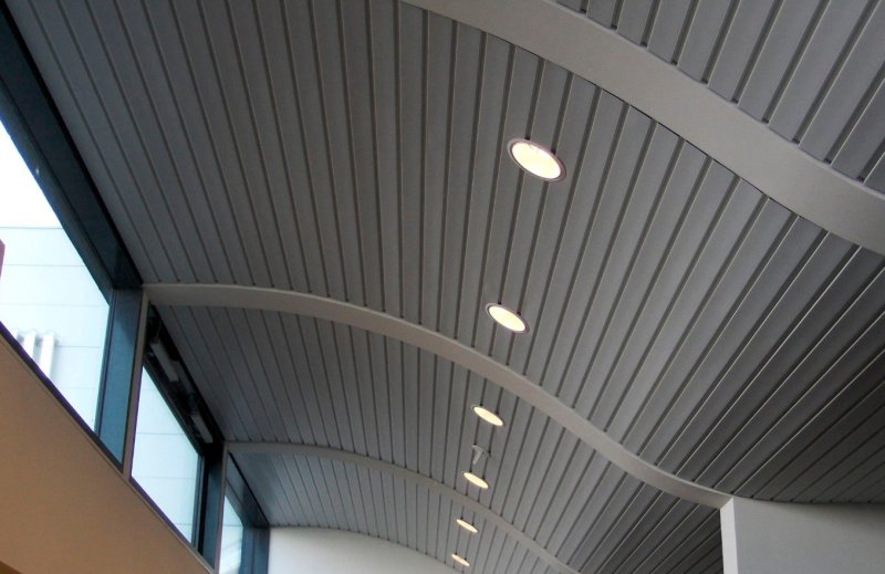 Hunter Douglas реечный потолок