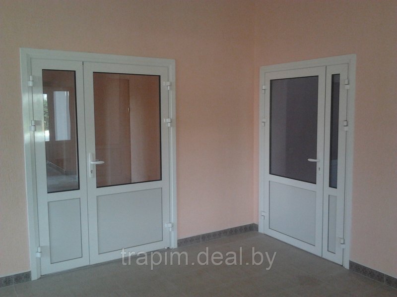 Штульповая дверь Rehau