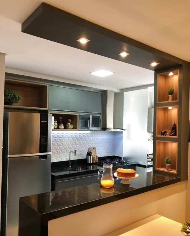 Барная стойка разделяющая кухню и гостинную