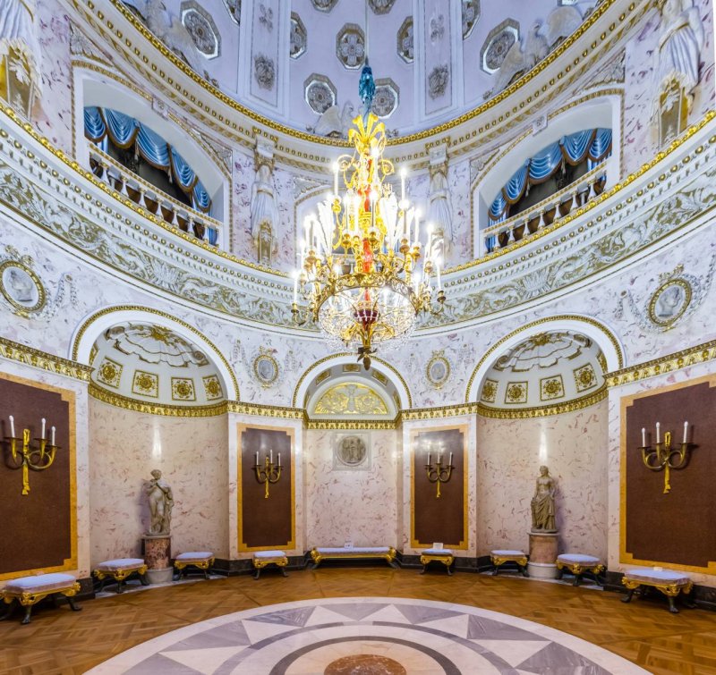 Павловский дворец в Санкт-Петербурге
