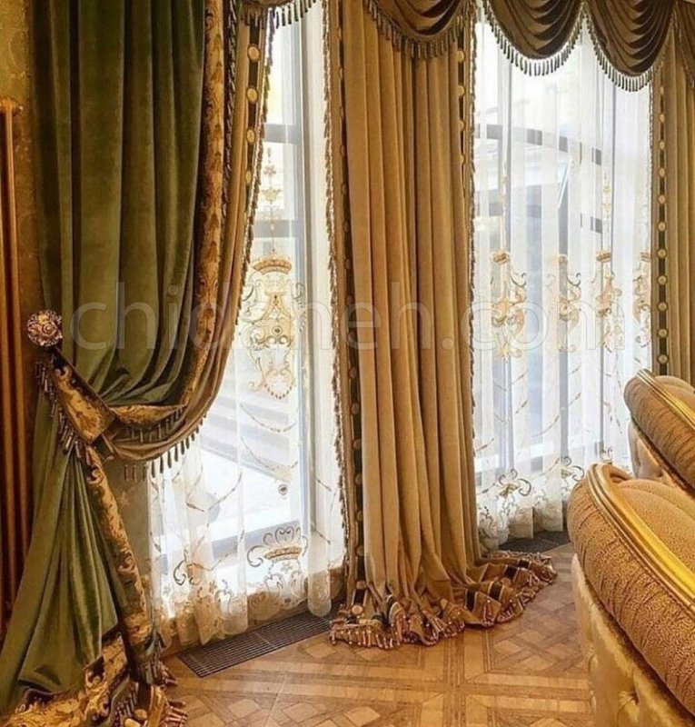 Потолочный карниз для штор золотистый
