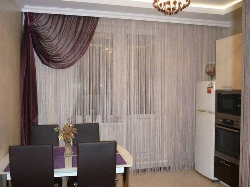 Шторы-нити в интерьере