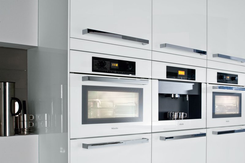 Микроволновая печь Miele встраиваемая белая