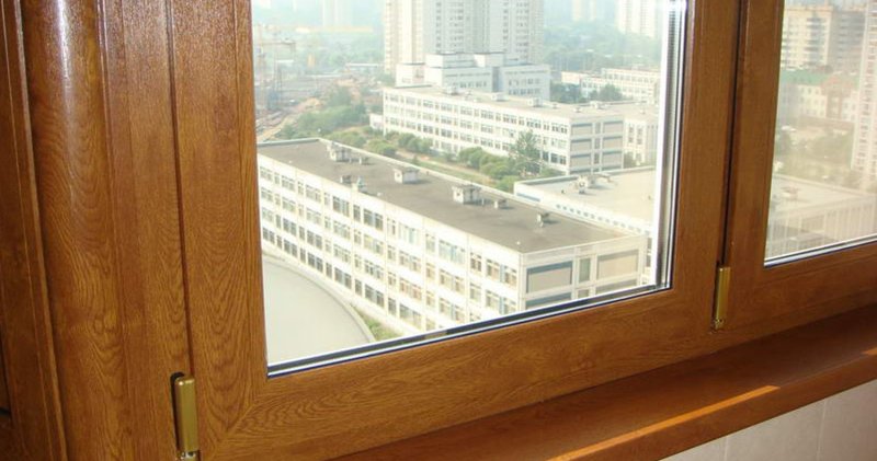Ламинация окна Рехау золотой дуб