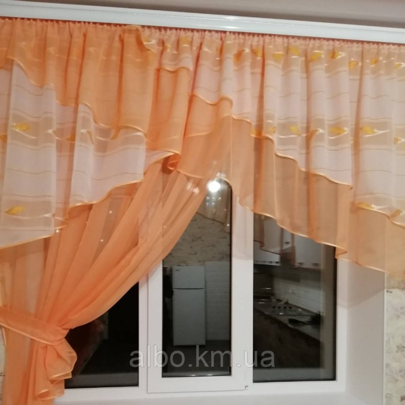 Персиковые шторы