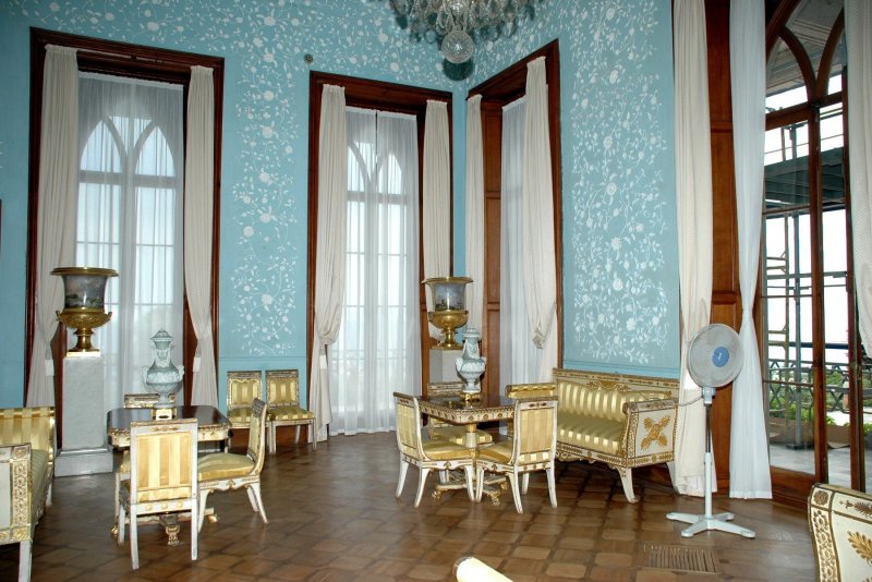 Алупкинский дворец голубая комната