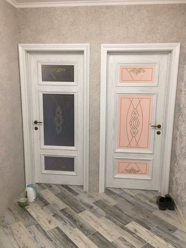 Двери белый ясень в интерьере
