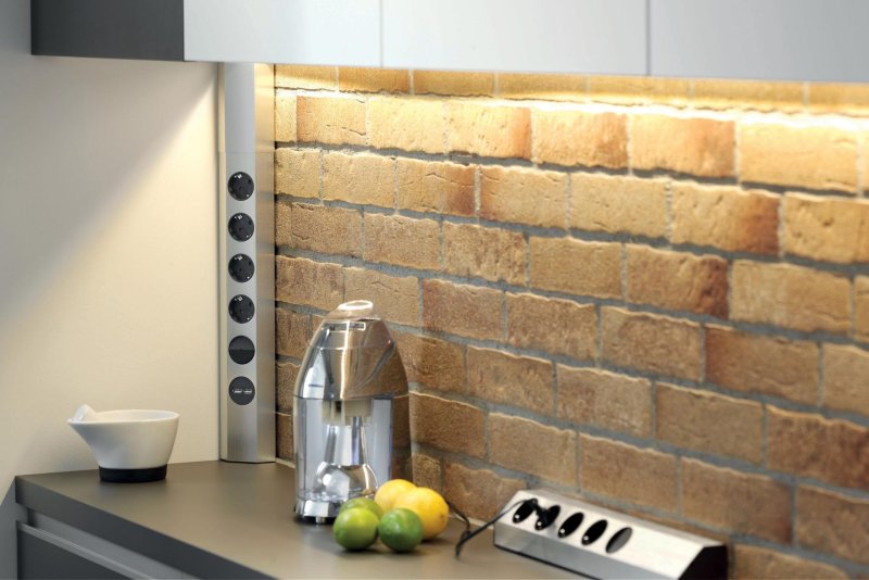 VOLTPORT Bluetooth выдвижная розетка с Bluetooth, led подсветкой и USB зарядкой