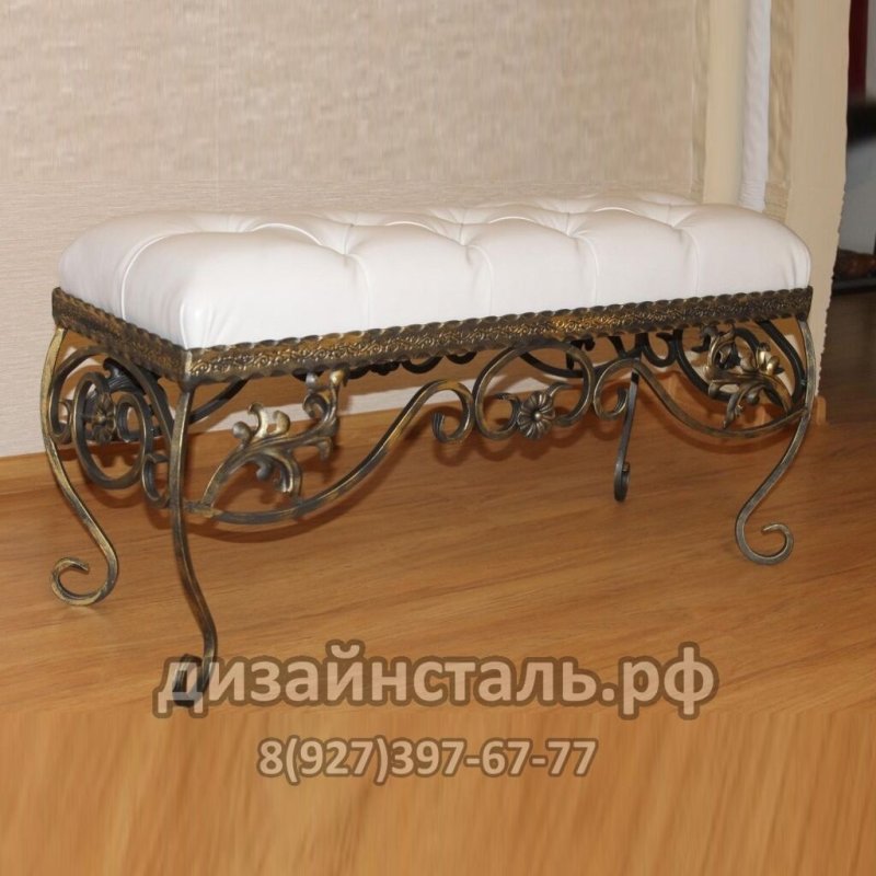 Кованые банкетки в прихожую