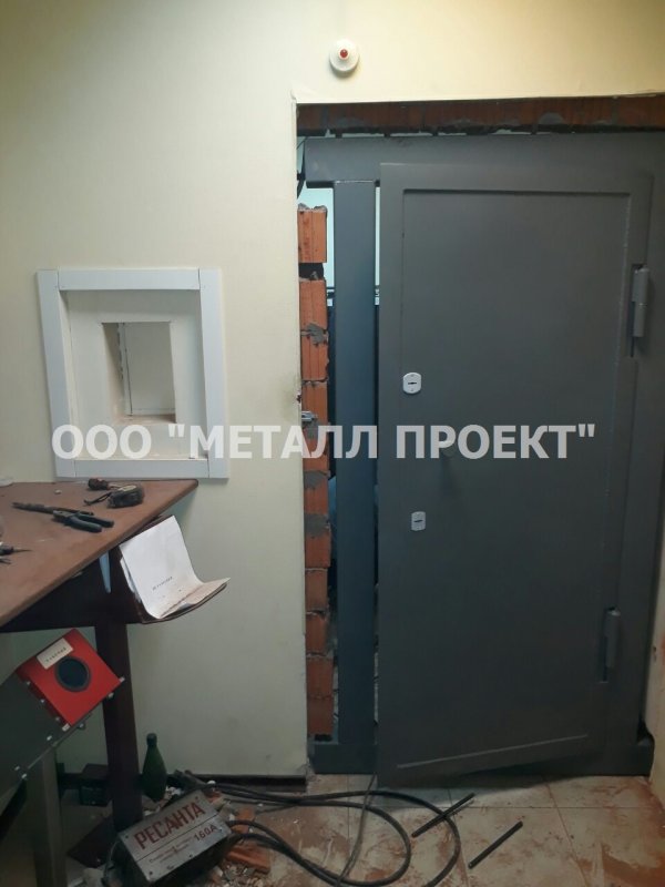 Дверь КХО заслон