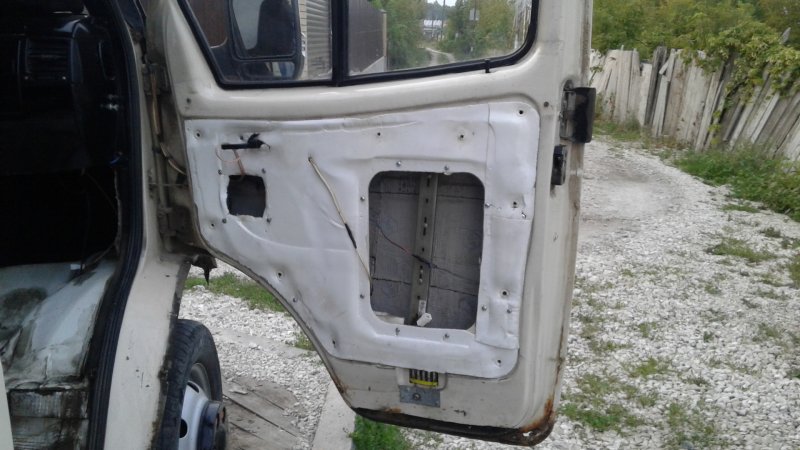 2 Разобранные двери Газель