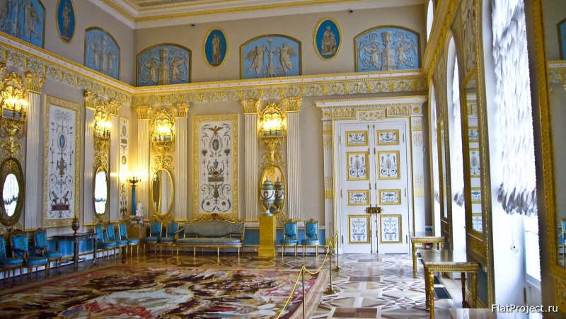 Екатерининский дворец в Санкт-Петербурге