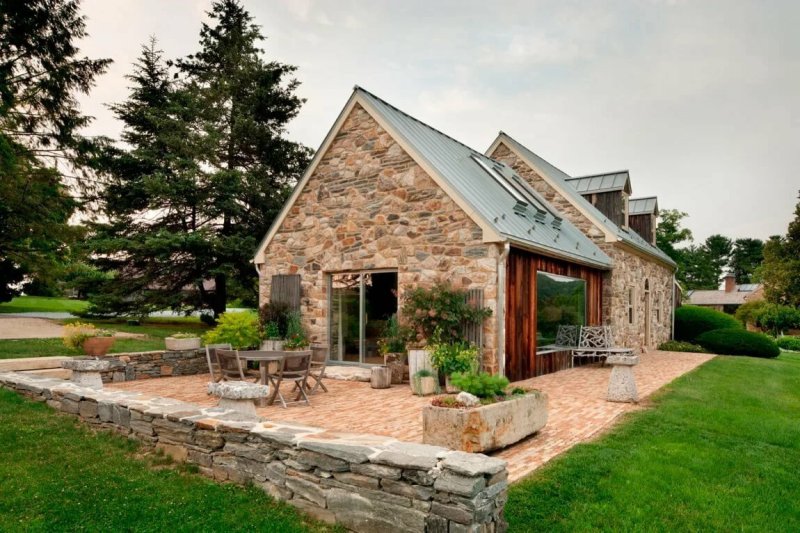 Country House Renovation США