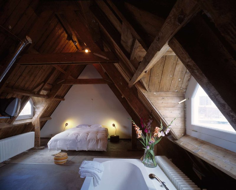 Данн Кэтрин "чердак / Attic"