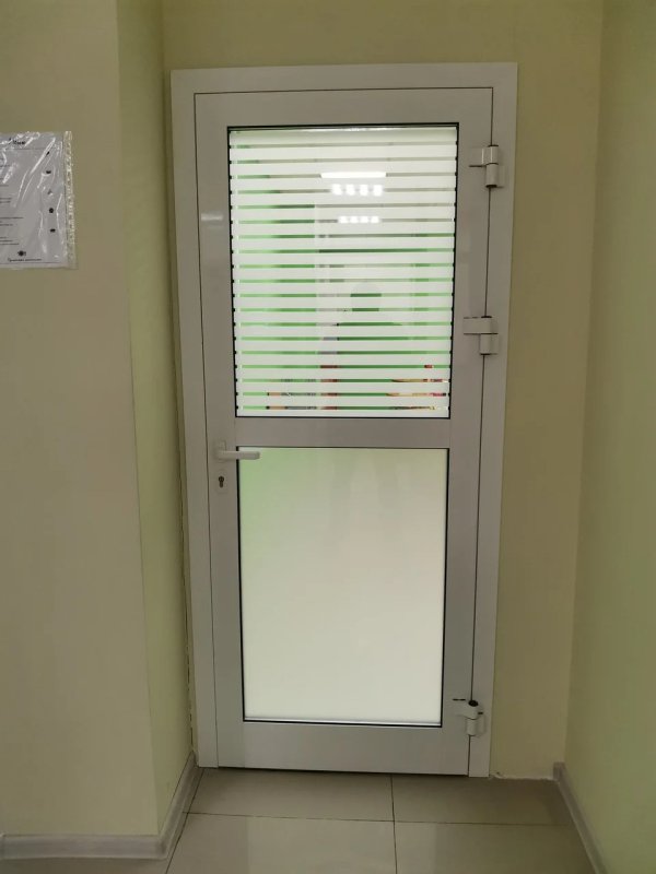 Алюминиевая дверь кп40